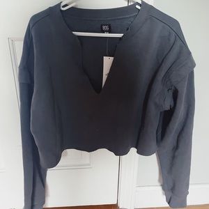 URBAN OUTFITTERS SWEATSHIRT